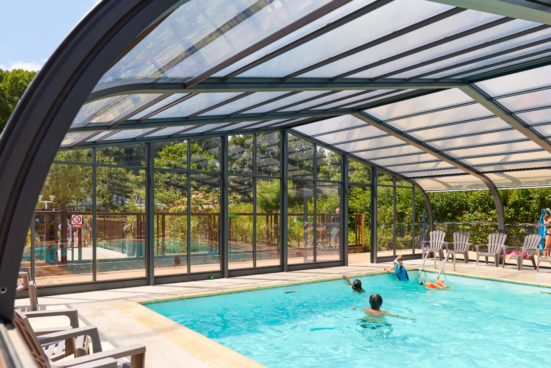 Piscine pour les petits et les grands au Camping de l'étang Brissac